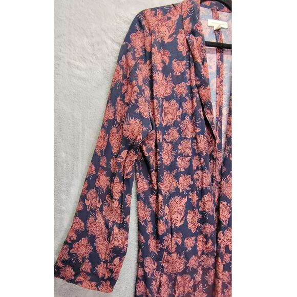 Treasure & Bond Wrap Kimono Womens Size Medium Floral Navy Blue Pink Beach - Picture 6 of 11
